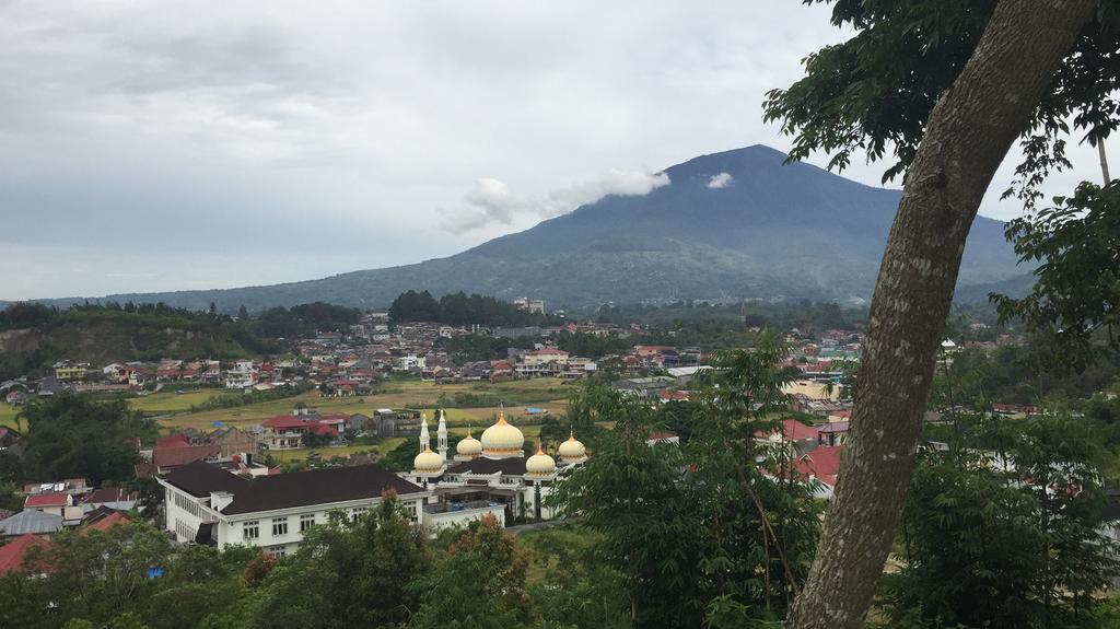 Astani Family Home Bukittinggi Ngoại thất bức ảnh